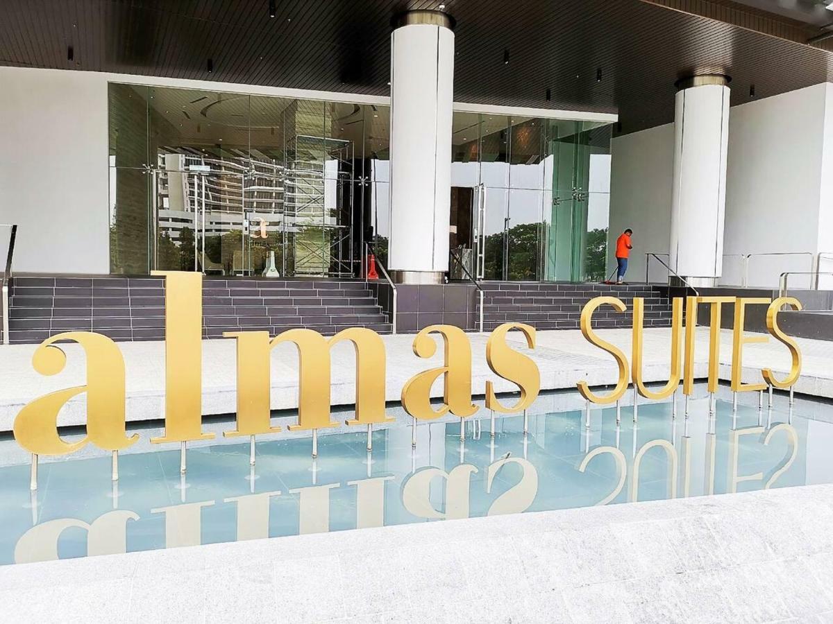 Almas Suites By Rr Jbcity Nusajaya  Eksteriør bilde