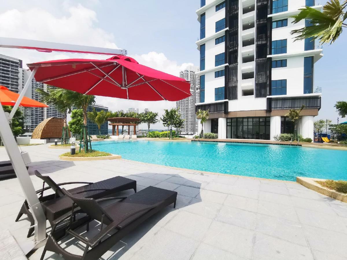 Almas Suites By Rr Jbcity Nusajaya  Eksteriør bilde
