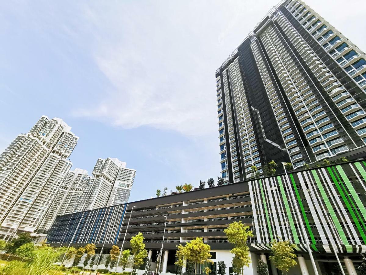 Almas Suites By Rr Jbcity Nusajaya  Eksteriør bilde