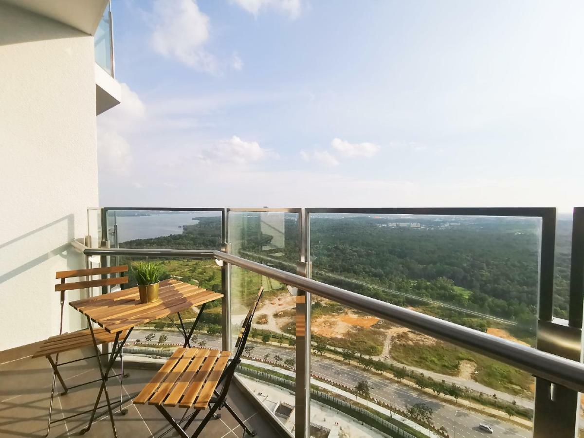 Almas Suites By Rr Jbcity Nusajaya  Eksteriør bilde
